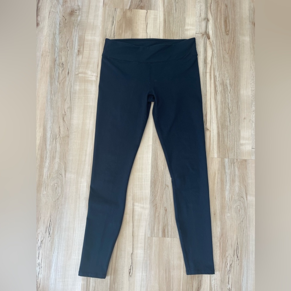 Fabletics Define PowerHold Mid Rise Legging